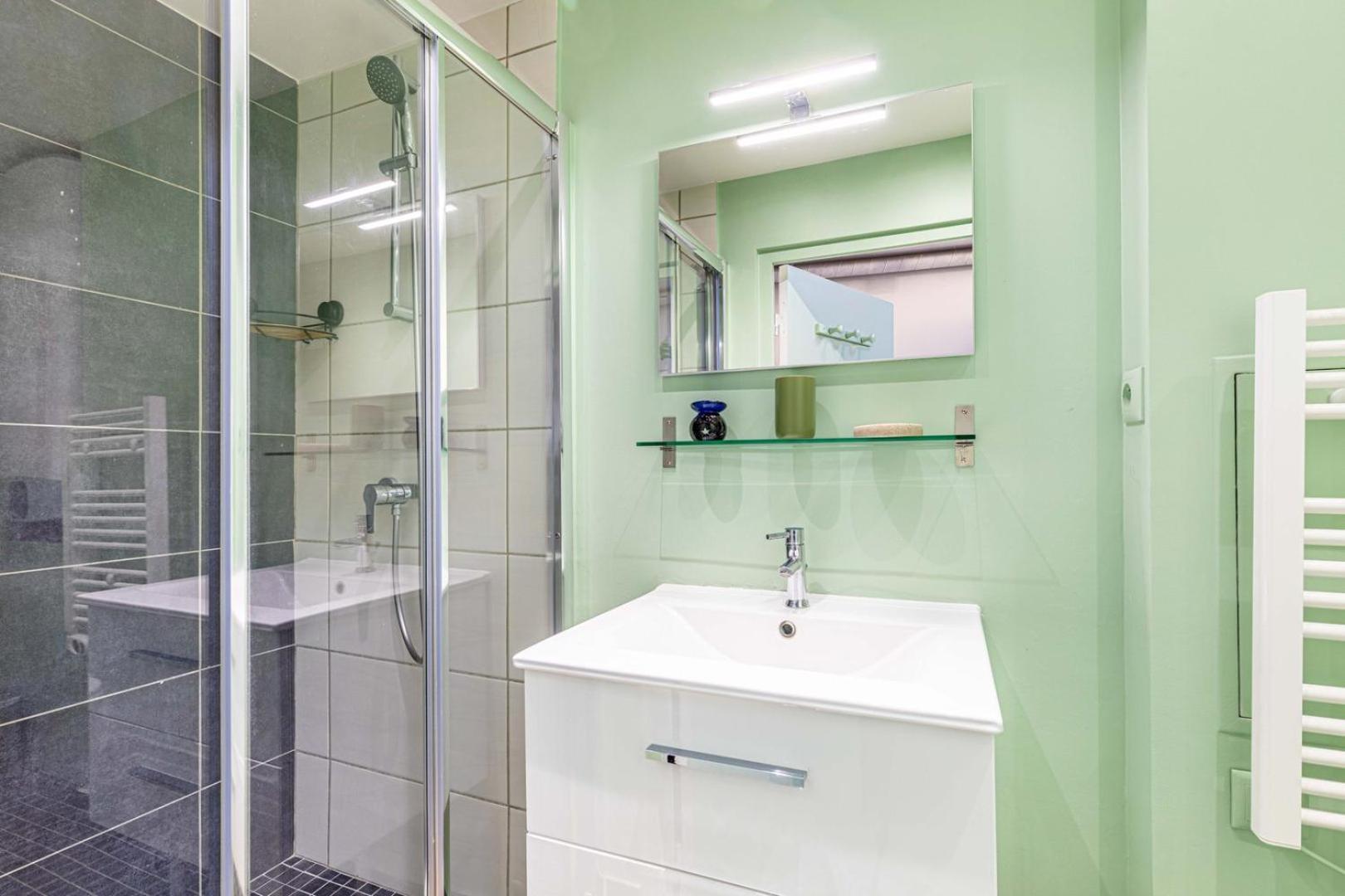 Guestready - Artist Loft With A Vertical Garden Paryż Zewnętrze zdjęcie